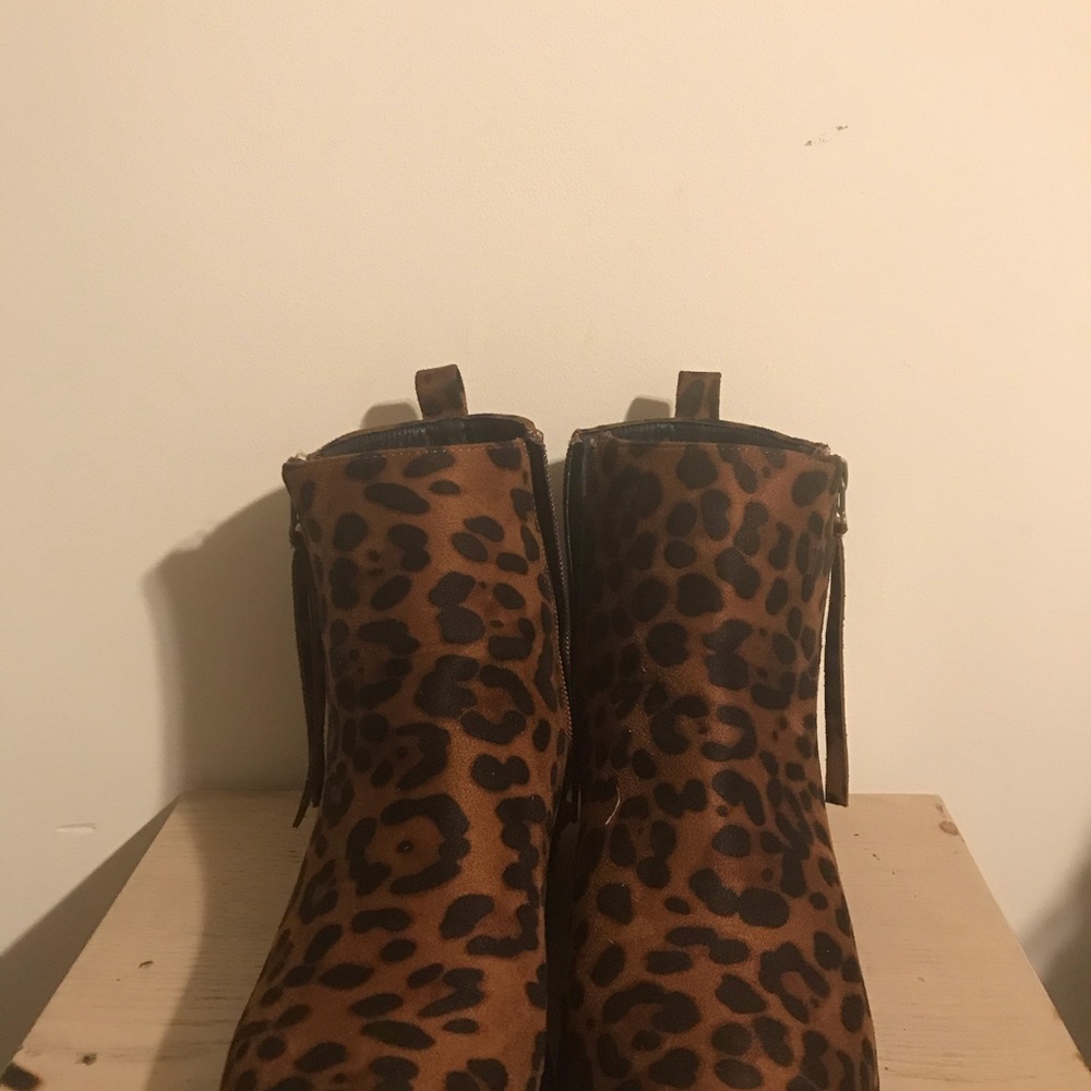 Short boots